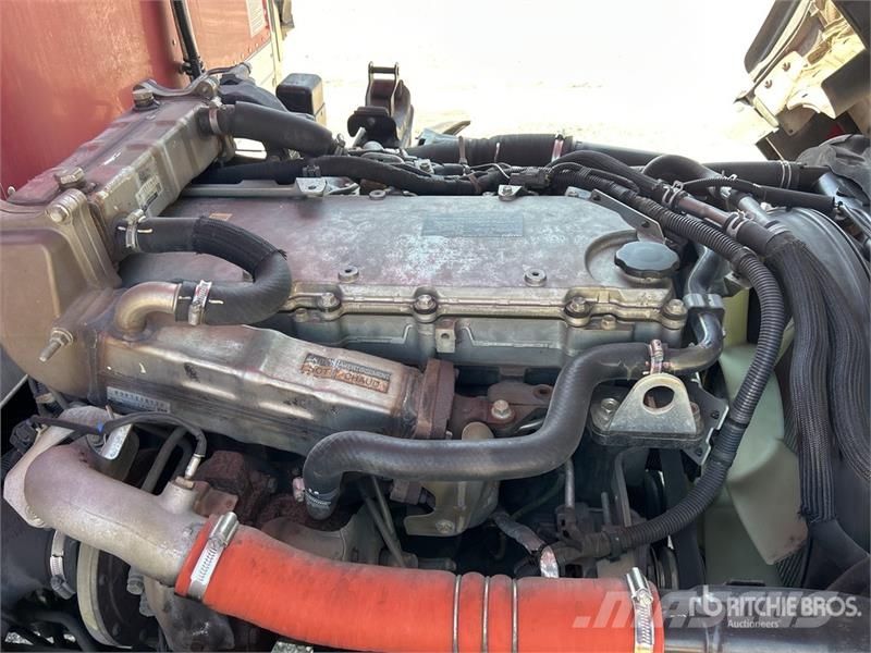 Isuzu NQR Caminhões com temperatura controlada