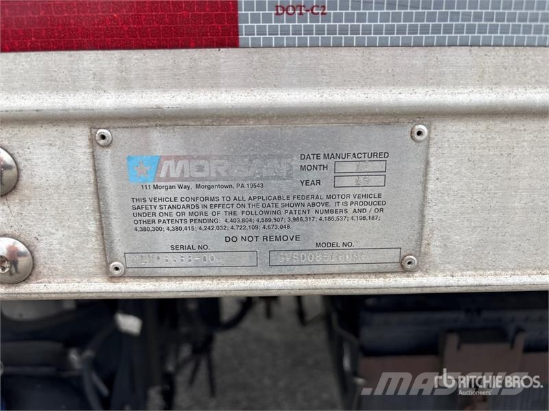 Isuzu NQR شاحنات ذات هيكل صندوقي