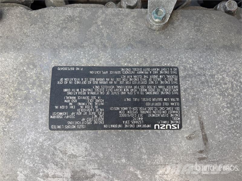 Isuzu NQR Evakuators ar manipulatoru