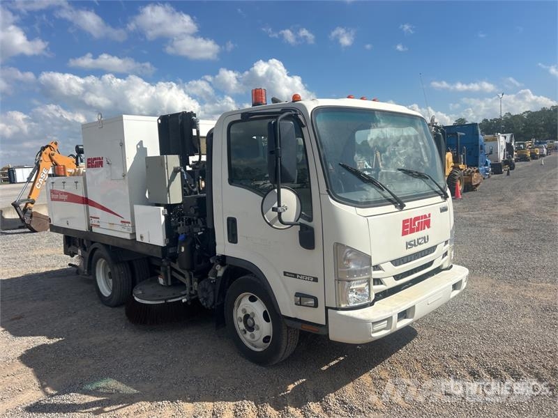 Isuzu NQR Pometalni stroji