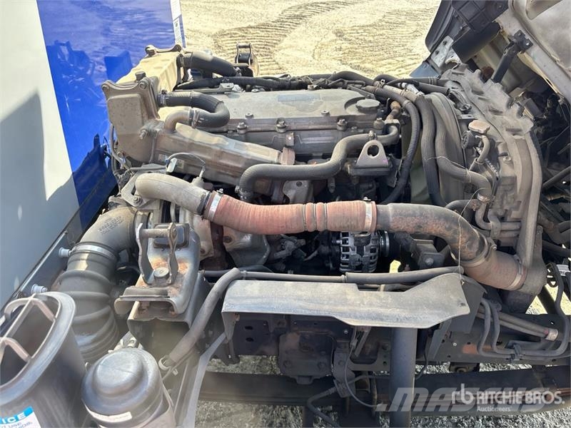 Isuzu NRR Italszállító tehergépkocsik