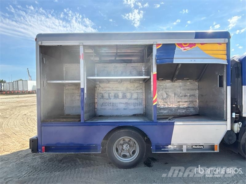 Isuzu NRR Italszállító tehergépkocsik