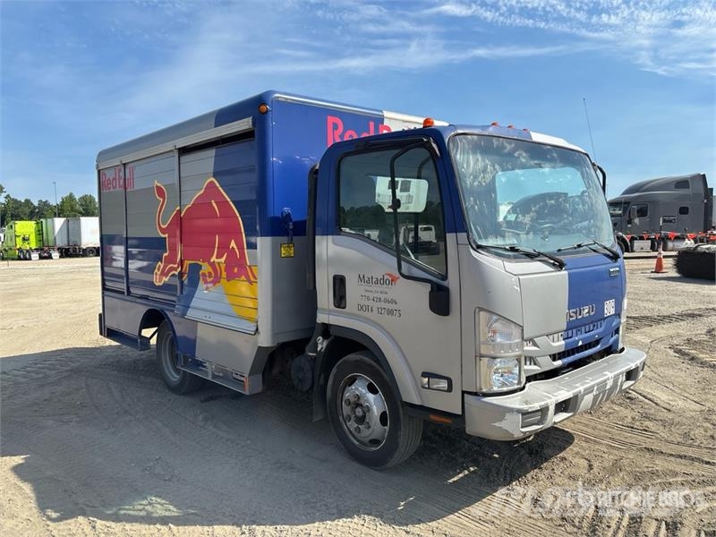 Isuzu NRR Gėrimų tiekimo sunkvežimiai