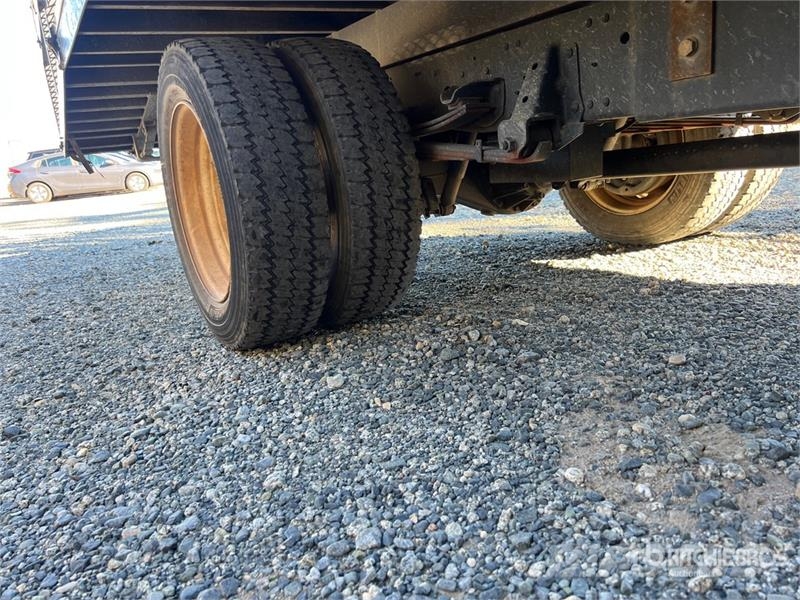 Izusu NPR HD 4x2 Crew Cab Landscape Truck 其他貨車