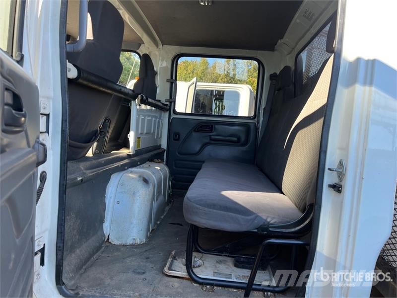  Izusu NPR HD 4x2 Crew Cab Landscape Truck 其他貨車