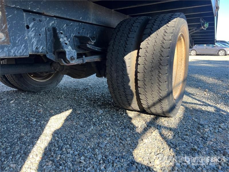  Izusu NPR HD 4x2 Crew Cab Landscape Truck 其他貨車