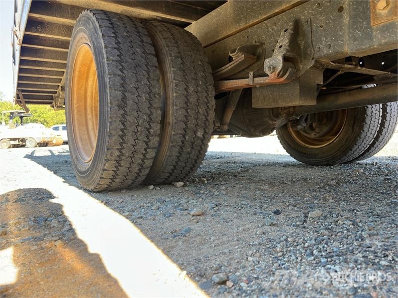  Izusu NPR HD 4x2 Crew Cab Landscape Truck 其他貨車