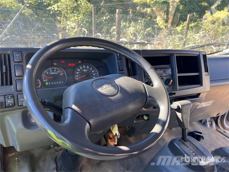  Izusu NPR HD 4x2 Crew Cab Landscape Truck 其他貨車