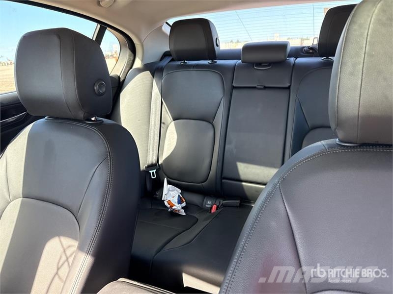 Jaguar XE 25t Automobile 자동차
