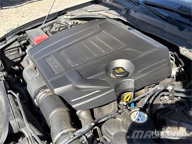 Jaguar XE 25t Automobile 자동차