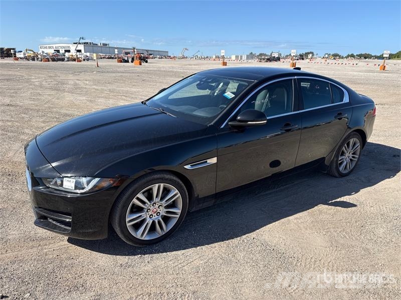 Jaguar XE 25t Automobile 자동차