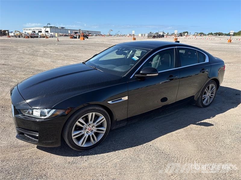 Jaguar XE 25t Automobile 자동차