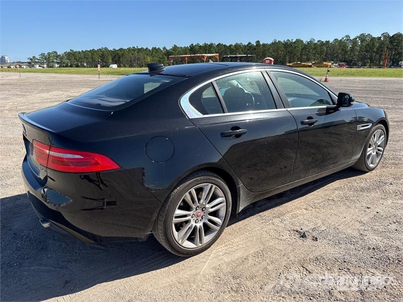 Jaguar XE 25t Automobile 자동차