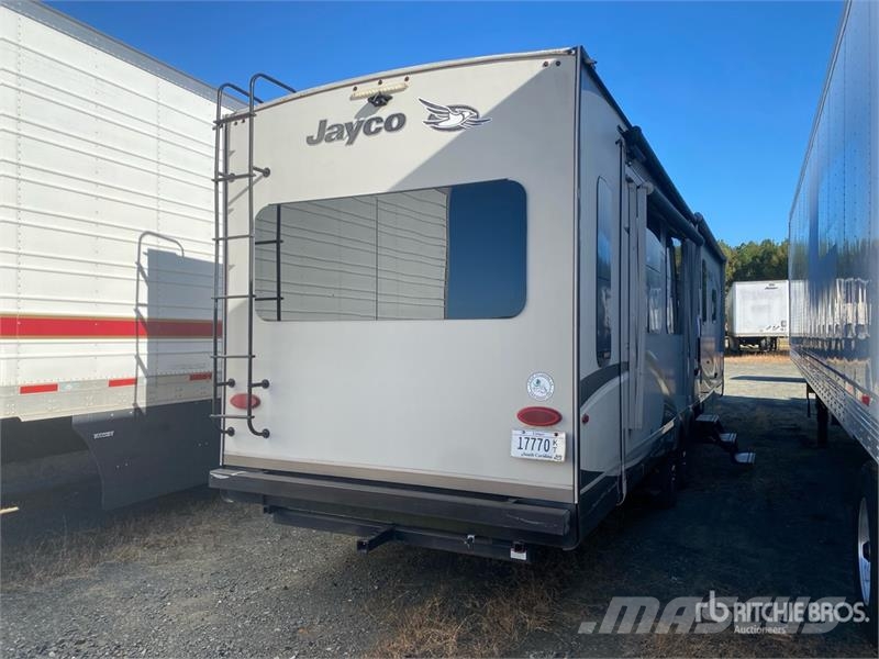 Jayco Eagle 330RTS Travel Trailer Andre hengere