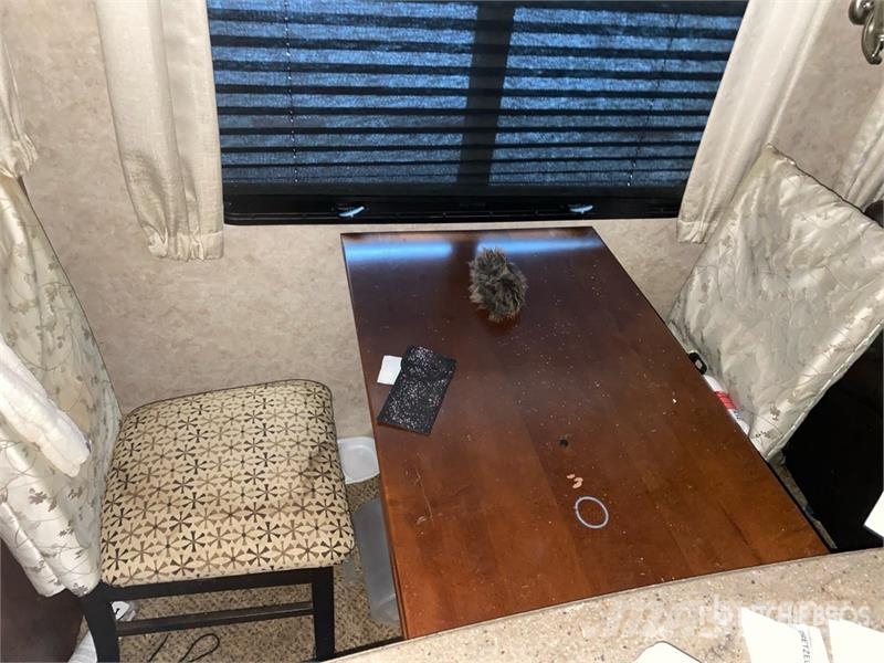 Jayco Eagle 330RTS Travel Trailer Andre hengere
