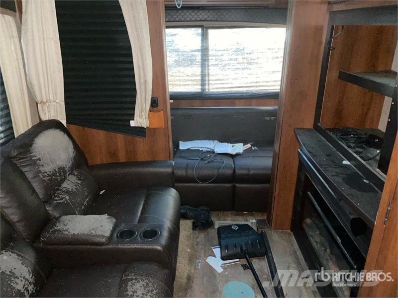 Jayco Eagle 330RTS Travel Trailer Andre hengere