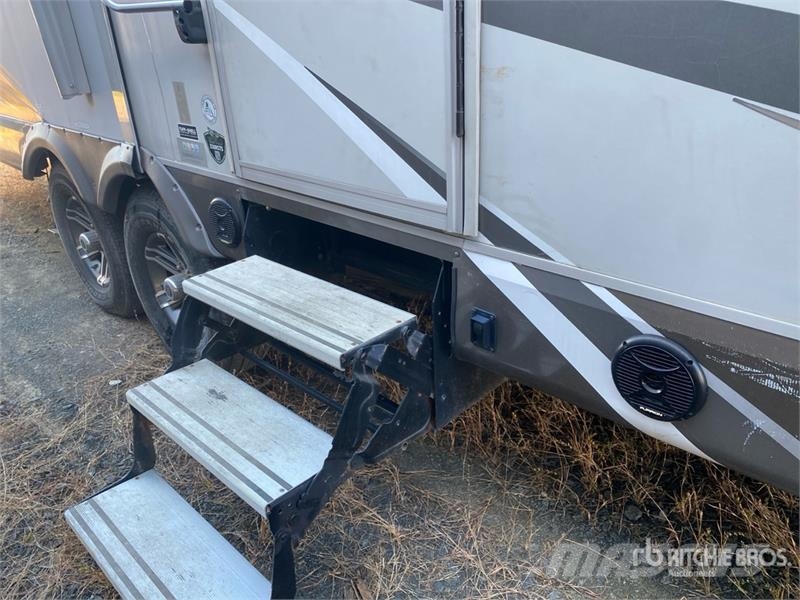 Jayco Eagle 330RTS Travel Trailer Andre hengere