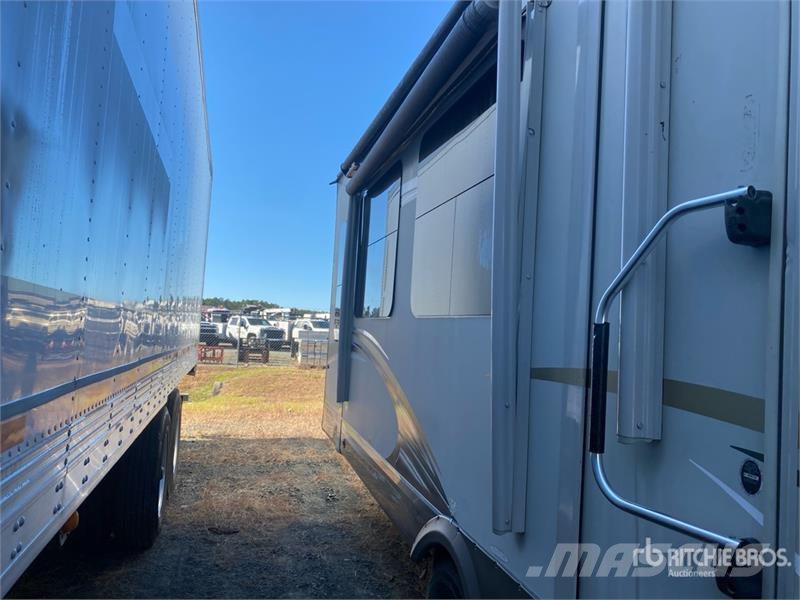 Jayco Eagle 330RTS Travel Trailer Andre hengere