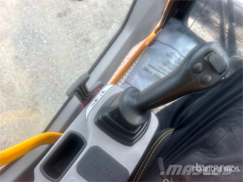 JCB 131X Tracked Excavator Crawler excavators