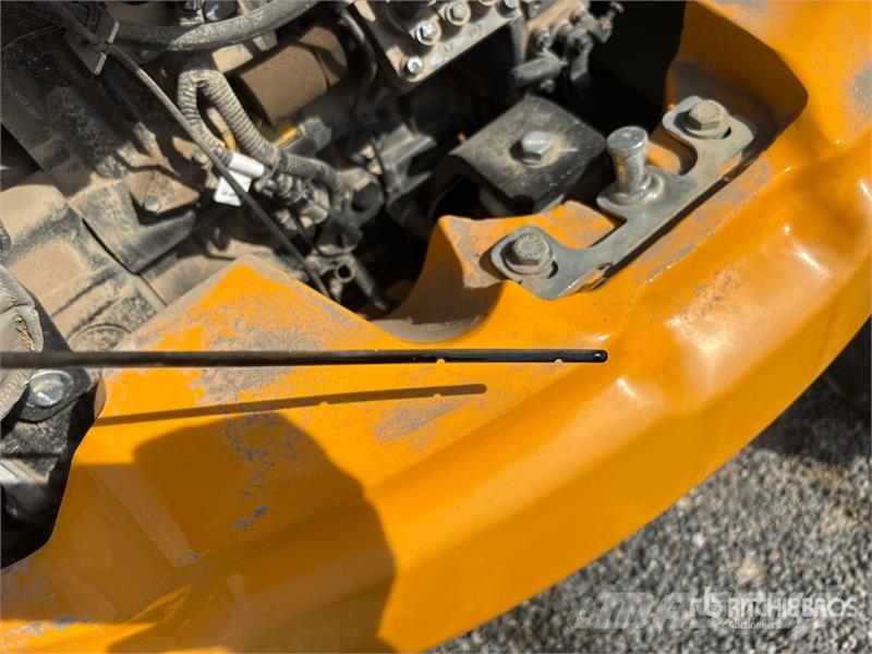 JCB 35Z-1 Mini Excavator ミニ油圧ショベル 7t以下（ミニユンボ・ミニディガー）