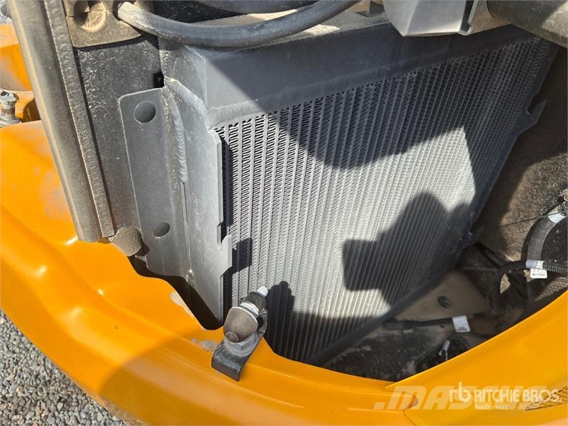 JCB 35Z-1 Mini Excavator ミニ油圧ショベル 7t以下（ミニユンボ・ミニディガー）