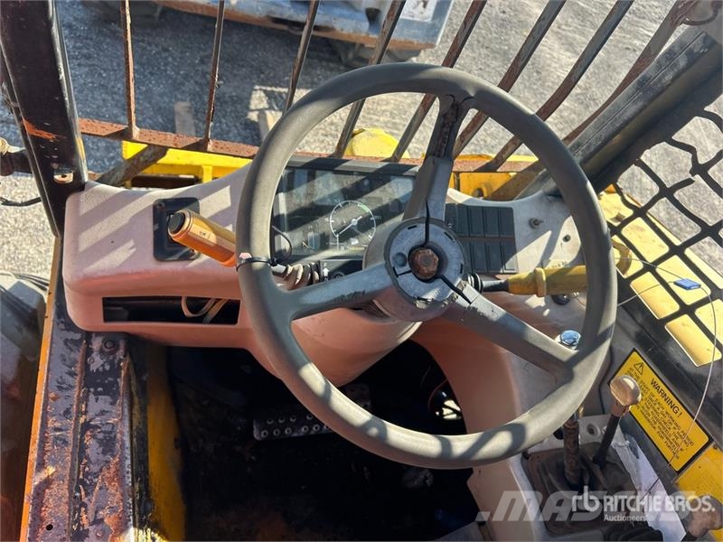 JCB 410M-1C Teleskopiskie manipulatori