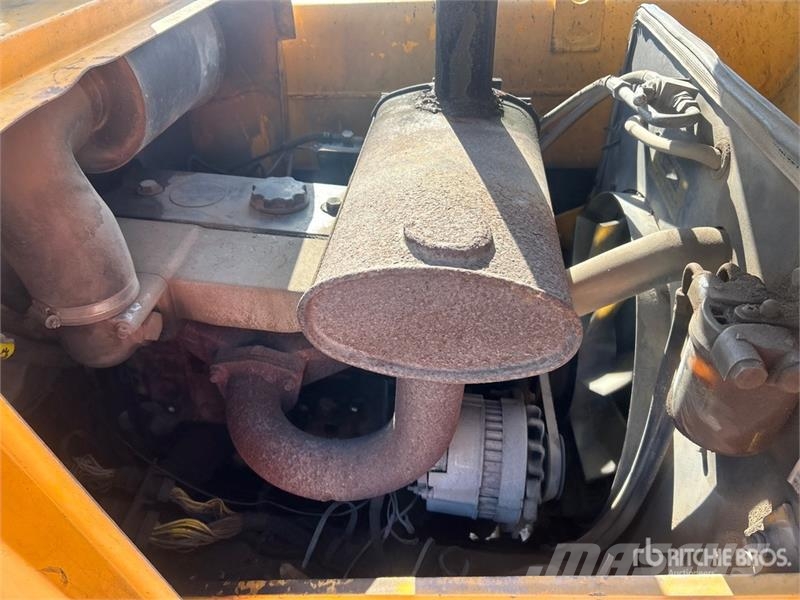 JCB 410M-1C Teleskopiskie manipulatori