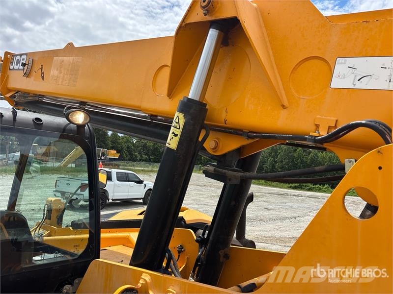 JCB 509.42 Teleskoplæssere