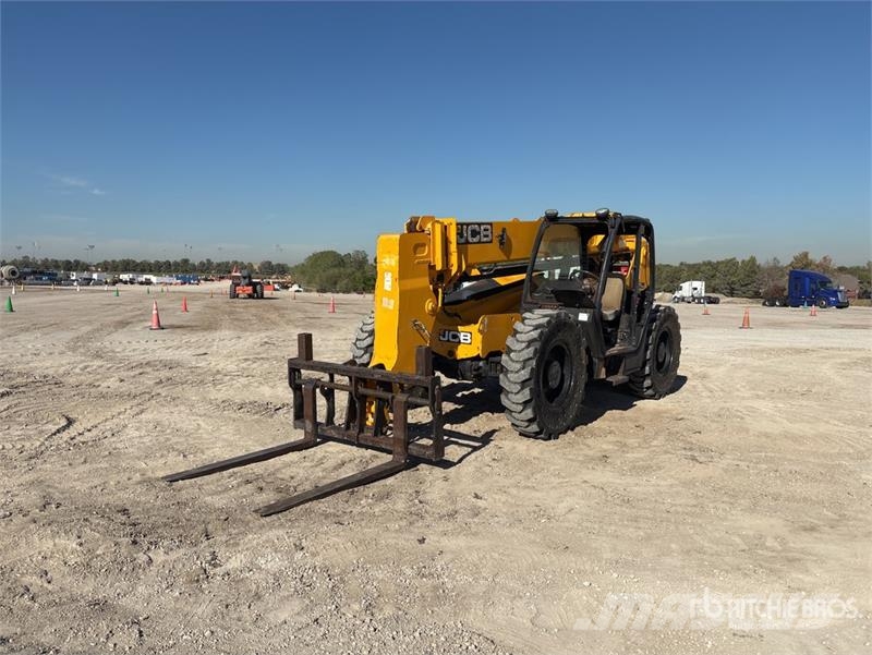 JCB 509.42 مناولات متداخلة