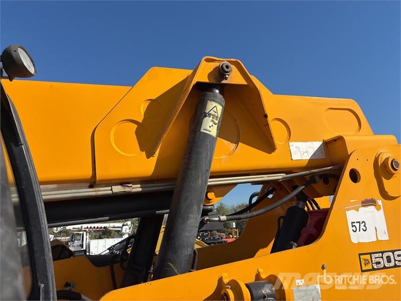 JCB 509.42 مناولات متداخلة