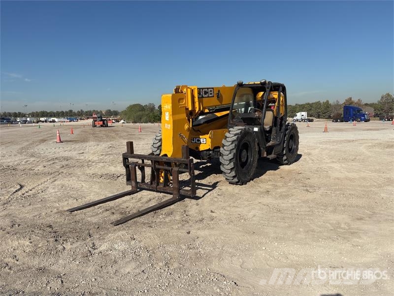 JCB 509.42 مناولات متداخلة