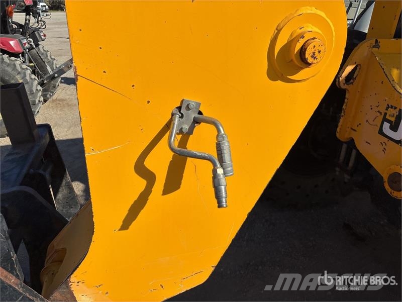 JCB 509.42 مناولات متداخلة
