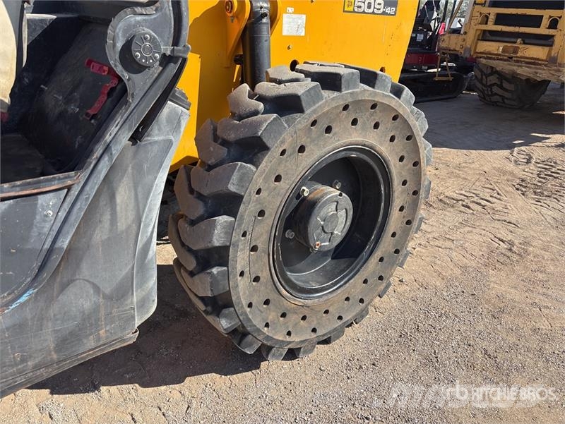 JCB 509.42 مناولات متداخلة