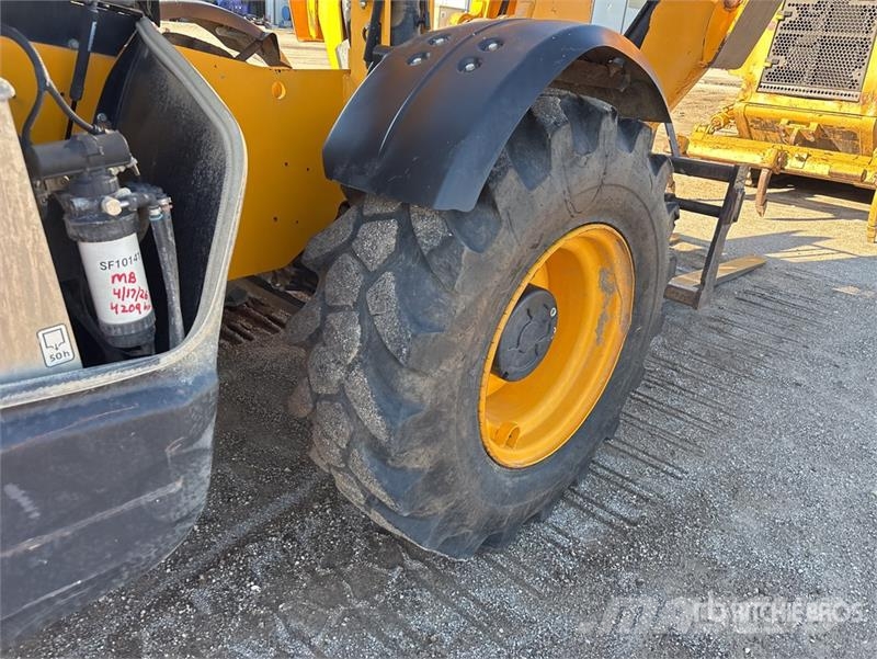 JCB 510-56 Teleskopiskie manipulatori