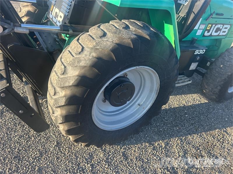 JCB 9304 6000 lb 4x4 Rough Terrain Forklift Tereptargonca