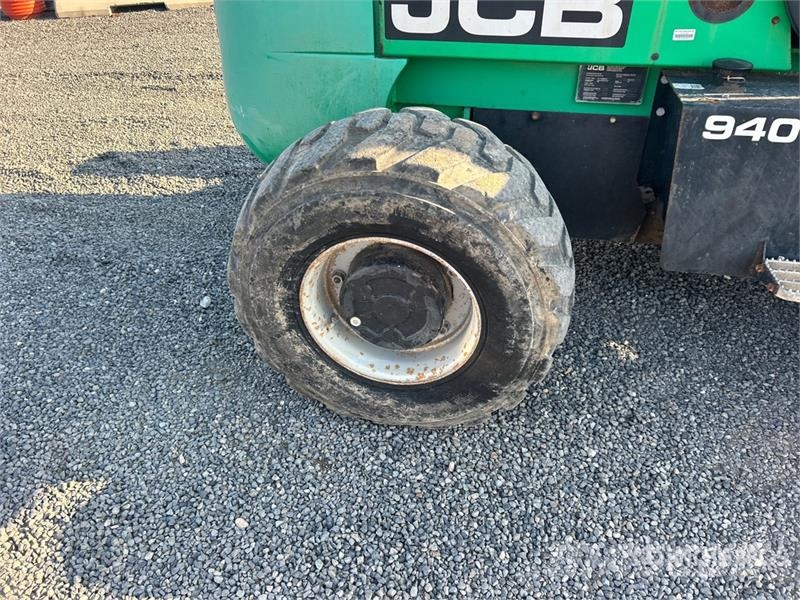 JCB 940 8000 lb 4x4 Rough Terrain Forklift 越野叉车|叉装车