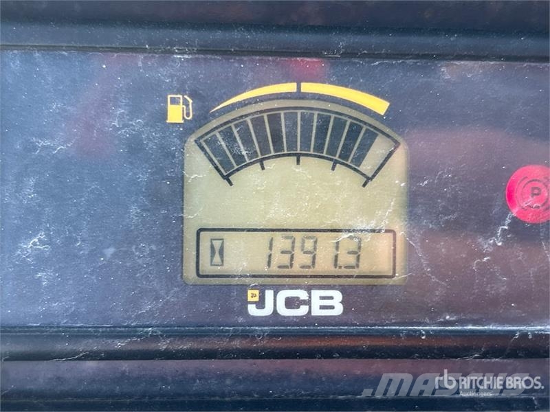 JCB 940 8000 lb 4x4 Rough Terrain Forklift 越野叉车|叉装车