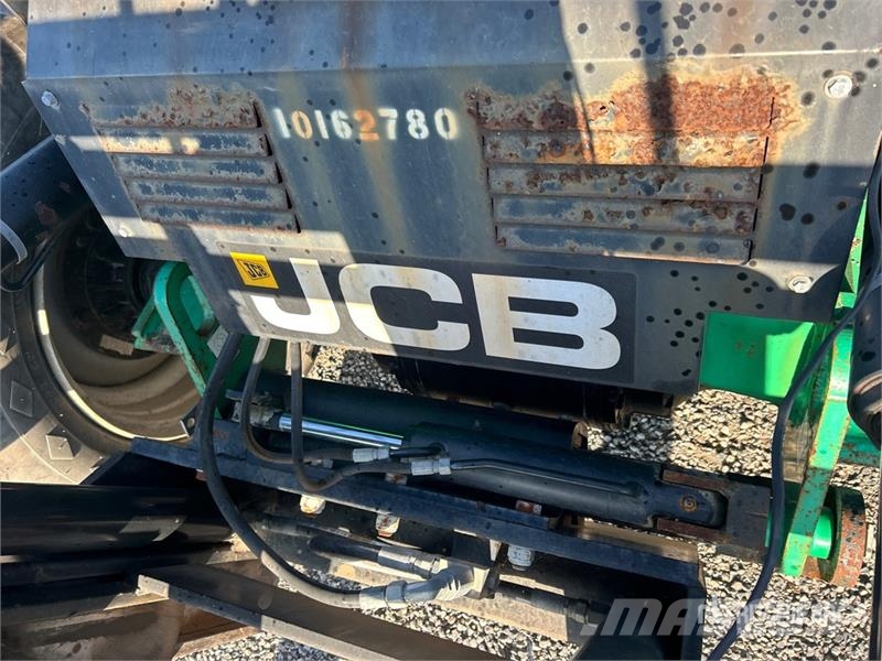 JCB 940 8000 lb 4x4 Rough Terrain Forklift 越野叉车|叉装车