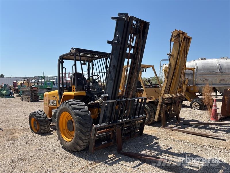 JCB 950 10000 lb 4x2 Rough Terrain Forklift Terrängtruck