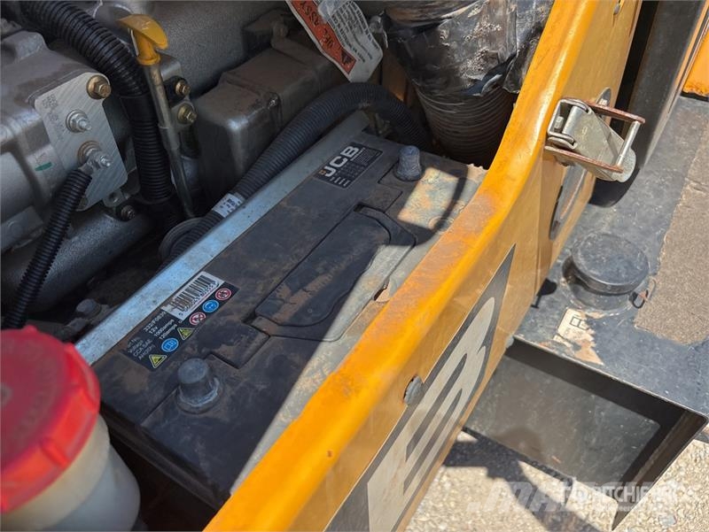 JCB 950 10000 lb 4x2 Rough Terrain Forklift Terrängtruck