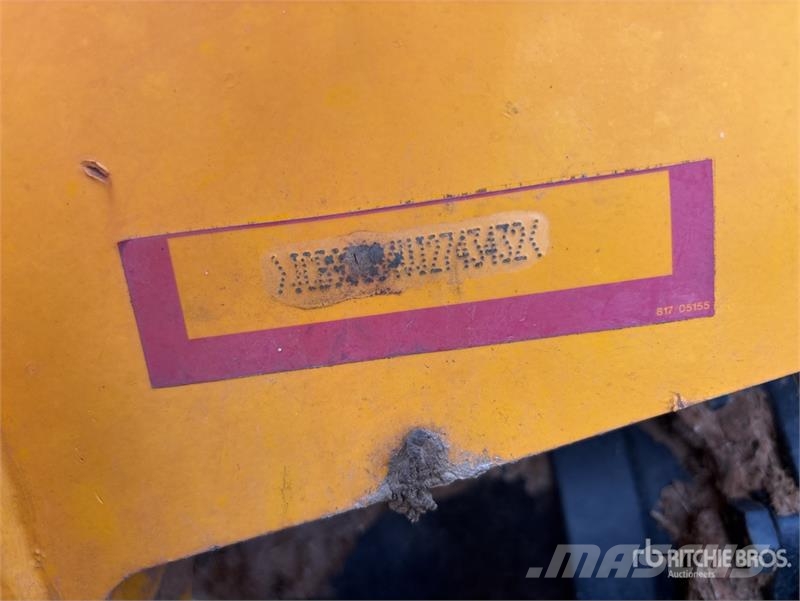 JCB 950-4 T4 10000 lb 4x2 Rough Terrain Forklift (Inop Apvidus autokrāvējs