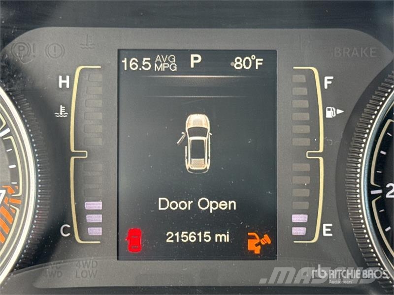Jeep Cherokee Latitude 2WD SUV 汽车