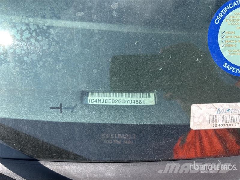 Jeep Compass 2WD SUV Auto