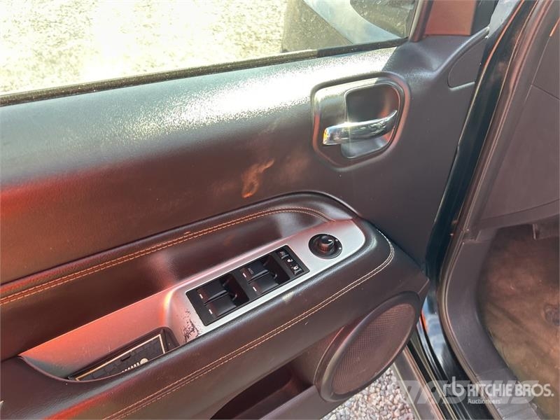 Jeep Compass 2WD SUV Auto