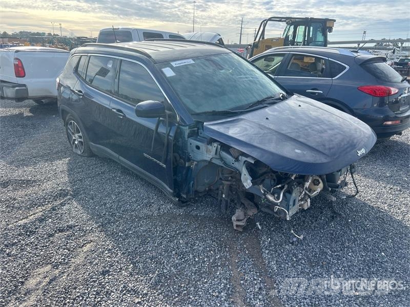 Jeep Compass 2WD SUV (Inoperable) Carros