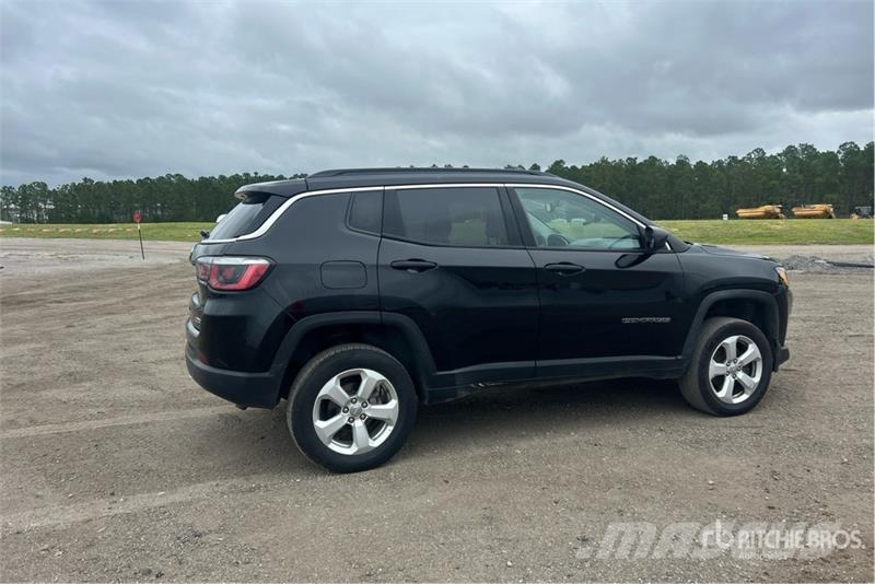 Jeep Compass 4WD SUV Automašīnas