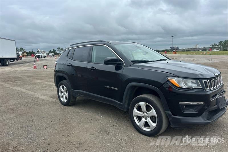 Jeep Compass 4WD SUV Automašīnas