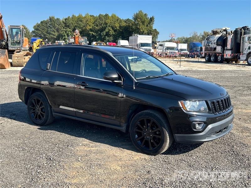 Jeep Compass Sport SUV Avtomobili