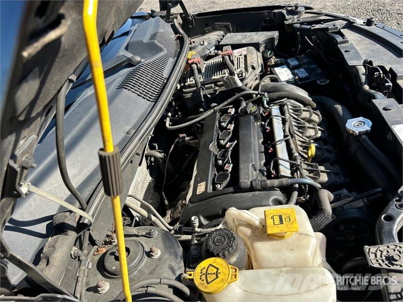 Jeep Compass Sport SUV Avtomobili