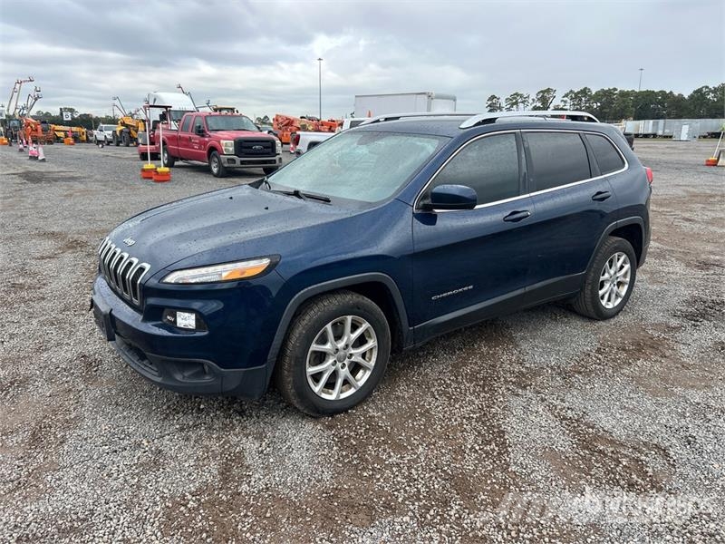 Jeep Grand Cherokee Laredo Automašīnas